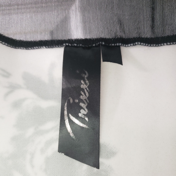 White and Black Floral Dress with Mesh - Picture 4 of 5